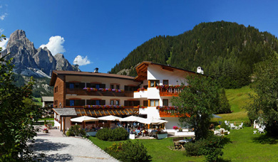 Garni Raetia in Corvara in den Dolomiten